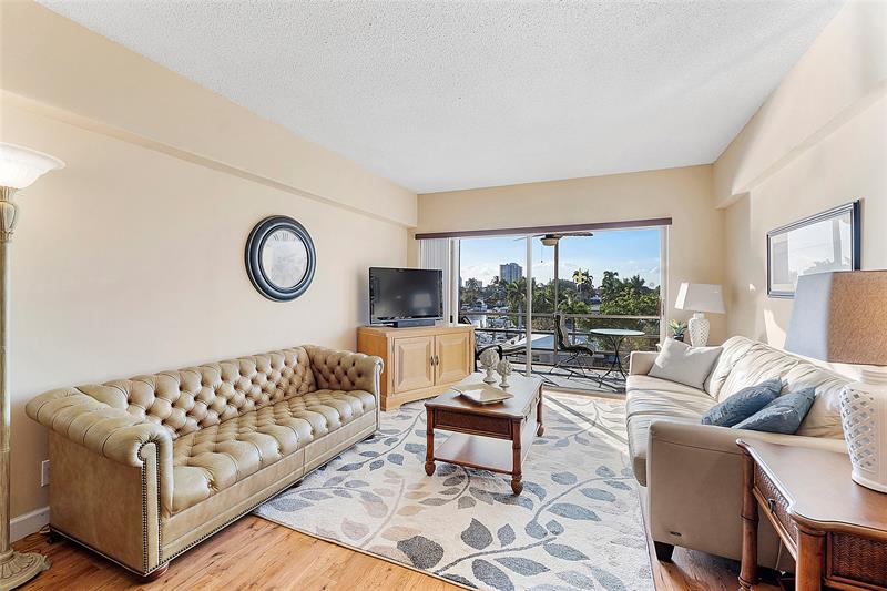 Image 10 of 16 For 1481 Ocean Boulevard  416a