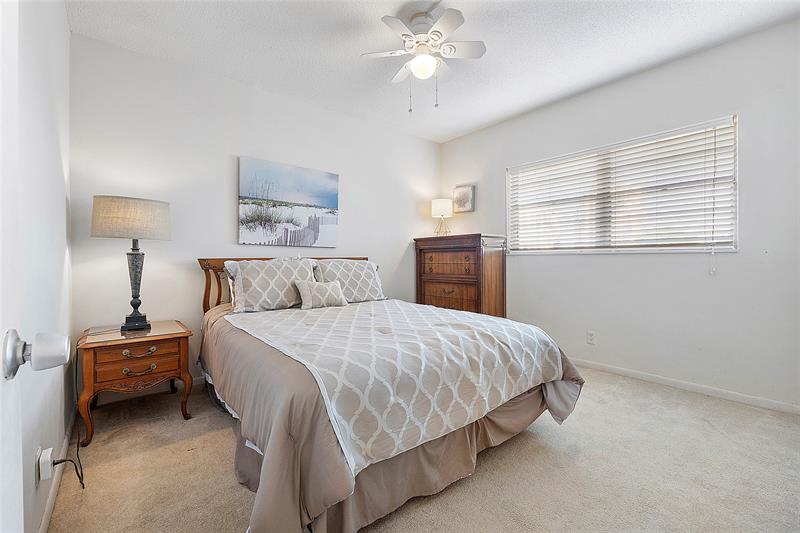 Image 12 of 16 For 1481 Ocean Boulevard  416a