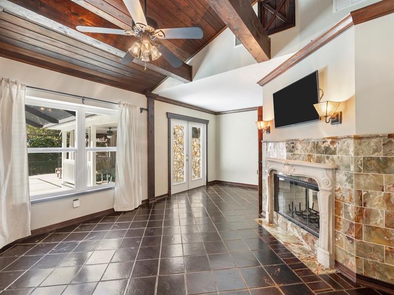 Image 13 of 43 For 805 27th Avenue