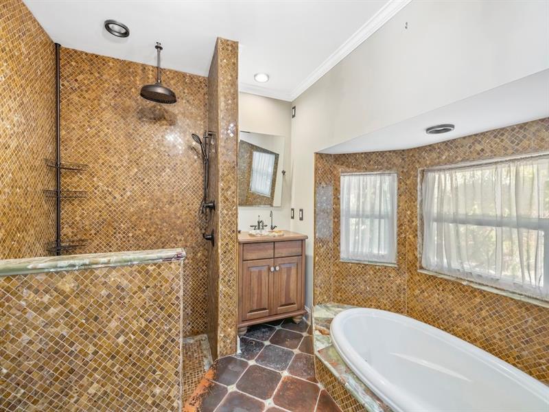 Image 14 of 43 For 805 27th Avenue