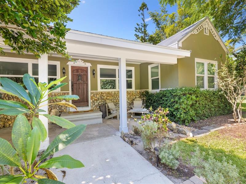 Image 2 of 43 For 805 27th Avenue