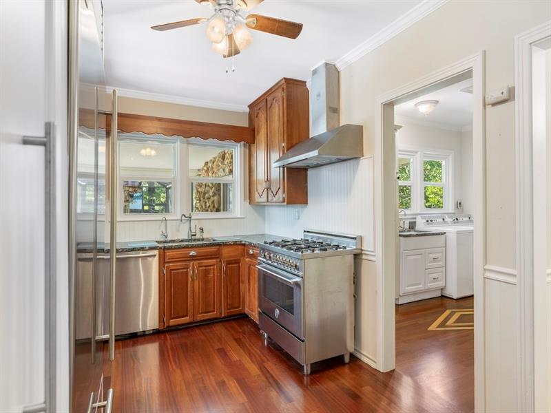 Image 21 of 43 For 805 27th Avenue