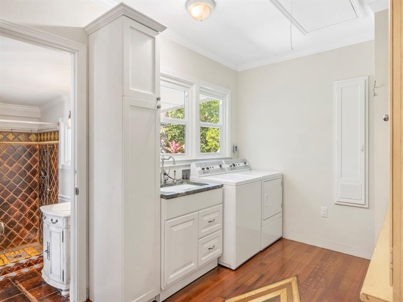 Image 27 of 43 For 805 27th Avenue