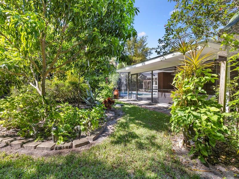 Image 35 of 43 For 805 27th Avenue