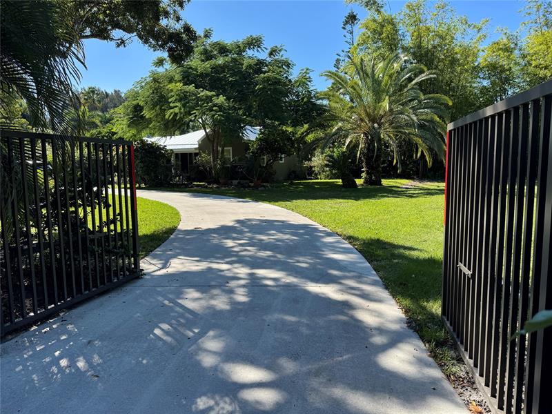 Image 41 of 43 For 805 27th Avenue