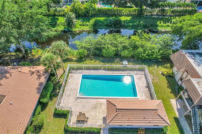 Image 23 of 28 For 12244 Royal Palm Blvd  12244