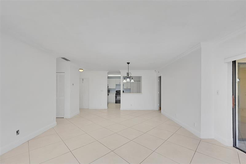 Image 7 of 28 For 12244 Royal Palm Blvd  12244