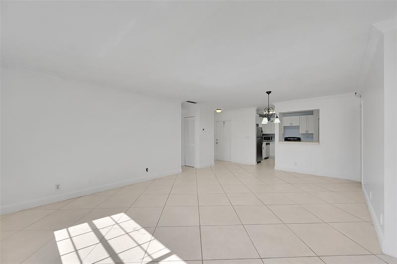 Image 8 of 28 For 12244 Royal Palm Blvd  12244