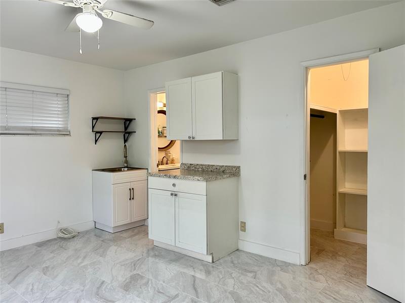 Image 3 of 18 For 1301 22nd Ave