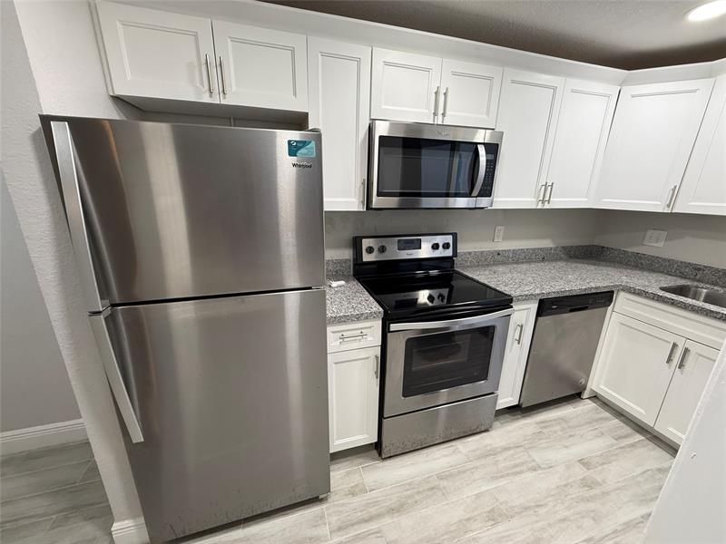 Image 14 of 18 For 1439 Ocean Blvd  202