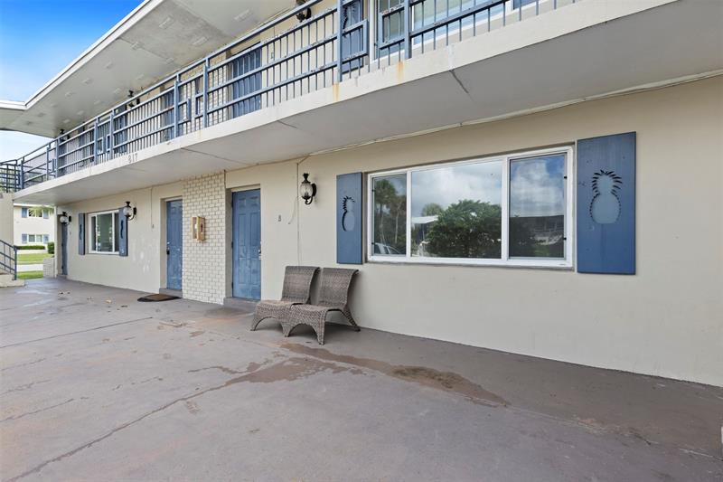 Image 21 of 22 For 817 Lighthouse Dr  A