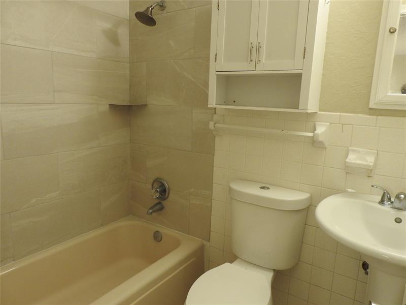 Image 7 of 14 For 1600 3rd Ave  6