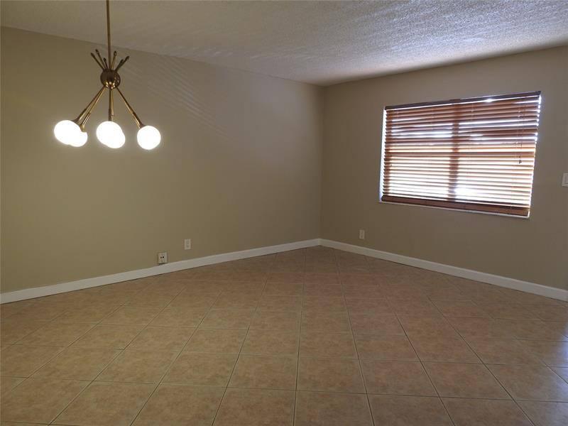 Image 9 of 14 For 1600 3rd Ave  6