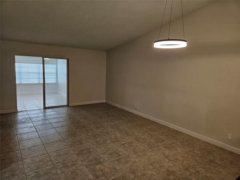 Image 8 of 26 For 4729 4th Ter