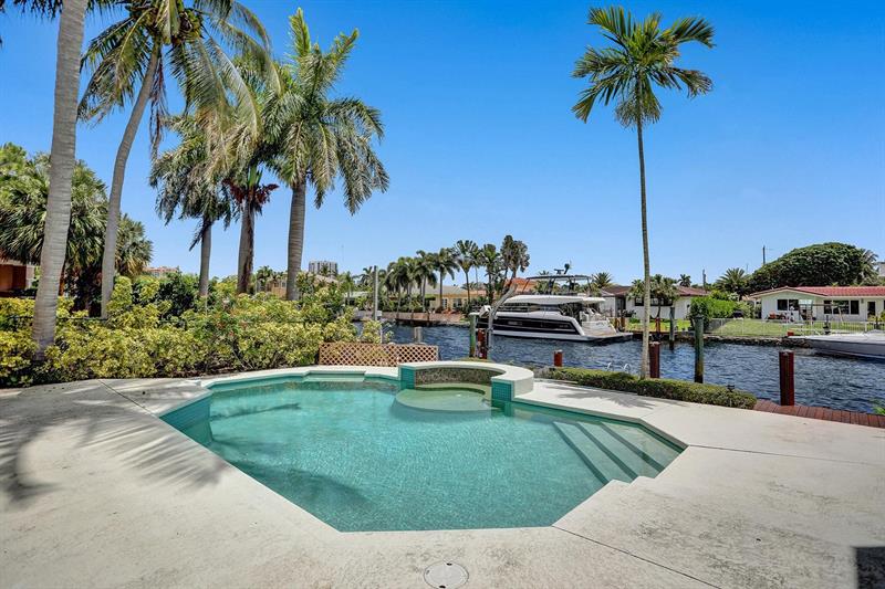 Image 5 of 27 For 2484 12th St