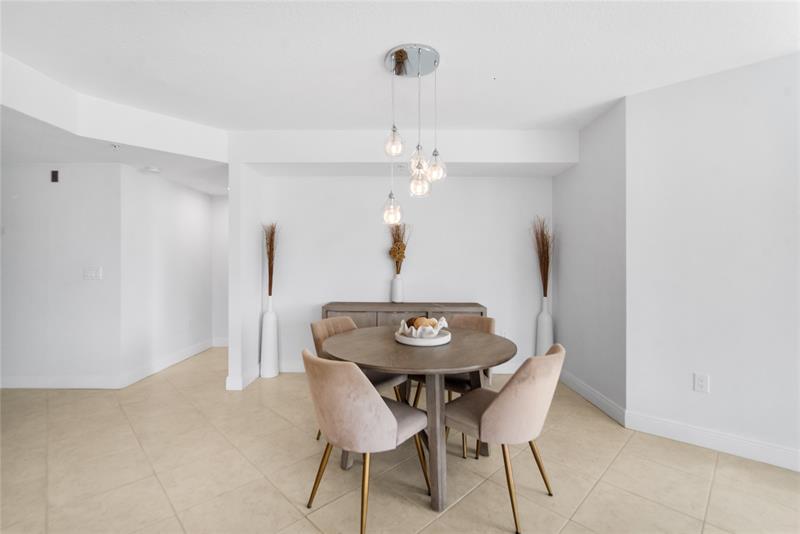 Image 29 of 63 For 3210 5th Street  203