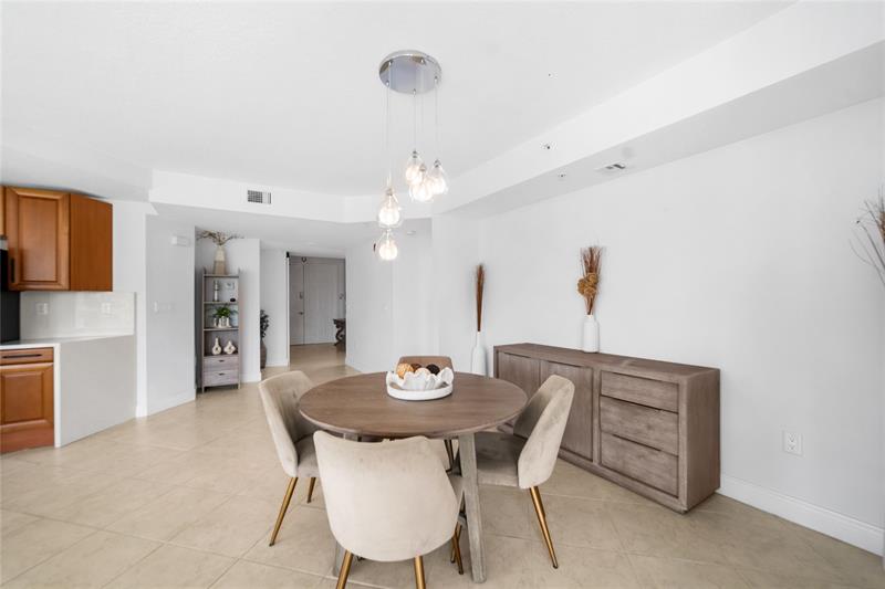 Image 30 of 63 For 3210 5th Street  203