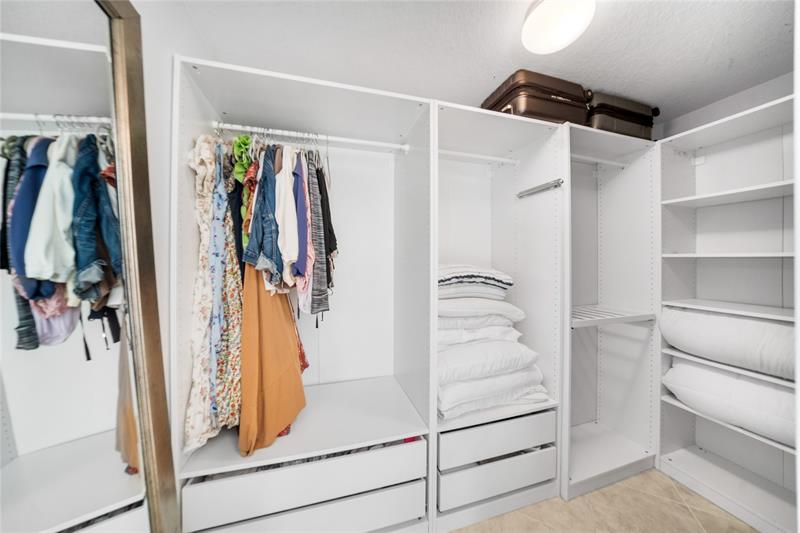 Image 41 of 63 For 3210 5th Street  203