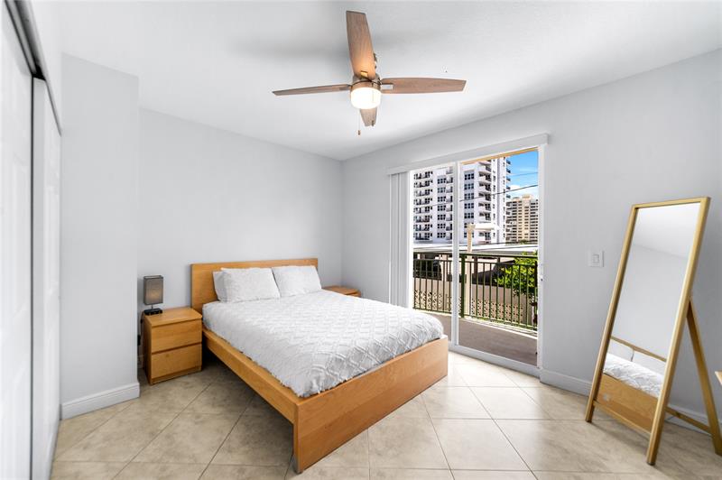 Image 43 of 63 For 3210 5th Street  203