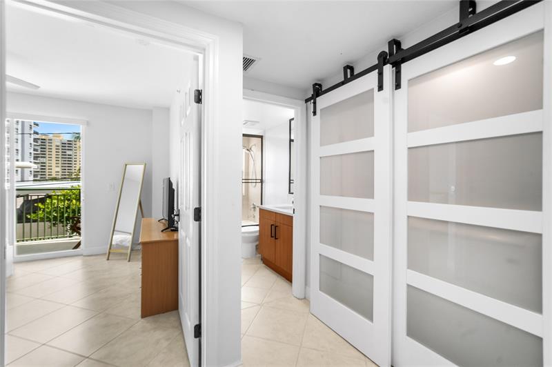 Image 48 of 63 For 3210 5th Street  203