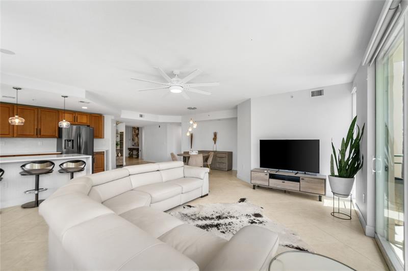 Image 6 of 63 For 3210 5th Street  203