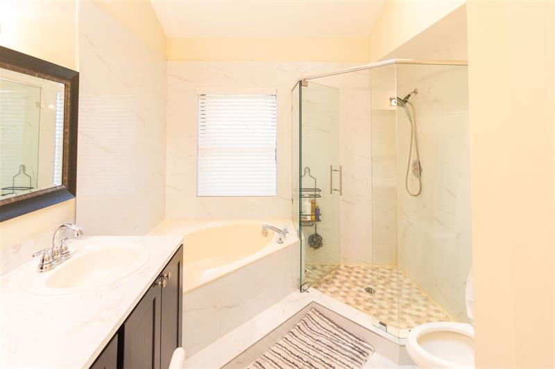 Image 16 of 28 For 5698 Santiago Cir  5698