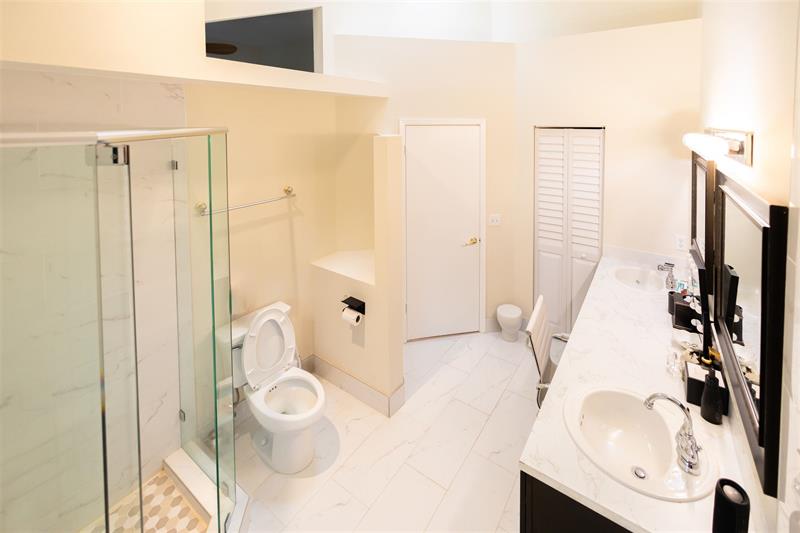 Image 17 of 28 For 5698 Santiago Cir  5698