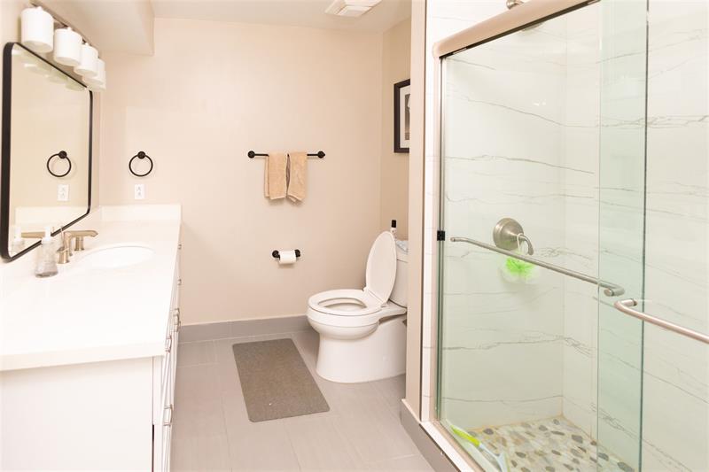 Image 19 of 28 For 5698 Santiago Cir  5698