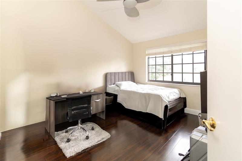 Image 5 of 28 For 5698 Santiago Cir  5698