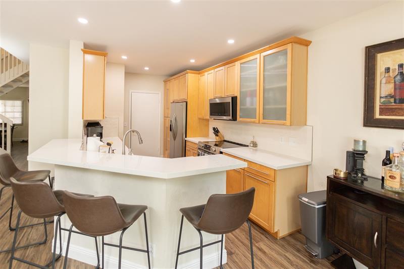 Image 8 of 28 For 5698 Santiago Cir  5698