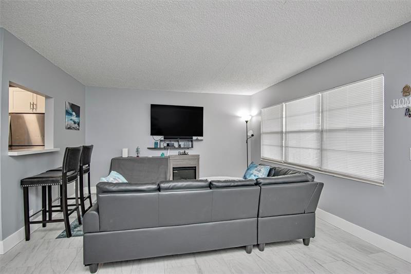 Image 5 of 16 For 436 Fanshaw K 436