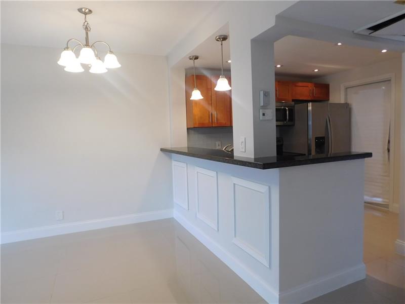 Image 23 of 29 For 1481 Ocean Blvd 222b