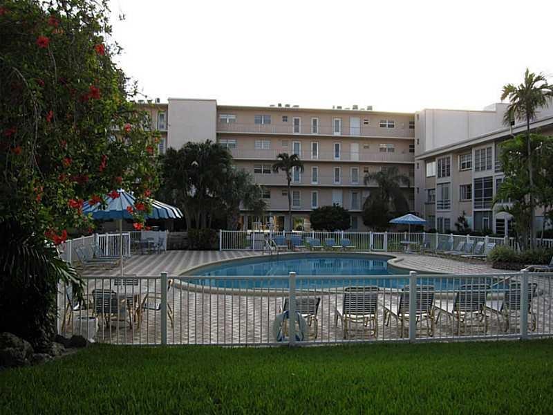 Image 8 of 29 For 1481 Ocean Blvd 222b