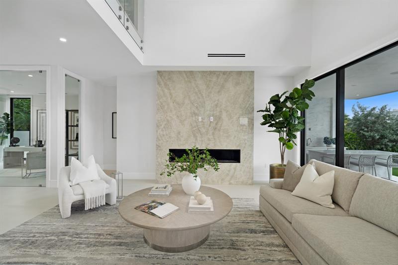 Image 18 of 60 For 2010 Intracoastal Dr