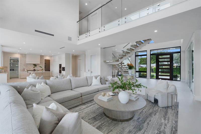 Image 20 of 60 For 2010 Intracoastal Dr