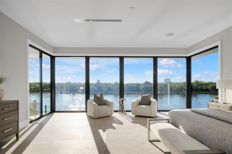 Image 33 of 60 For 2010 Intracoastal Dr