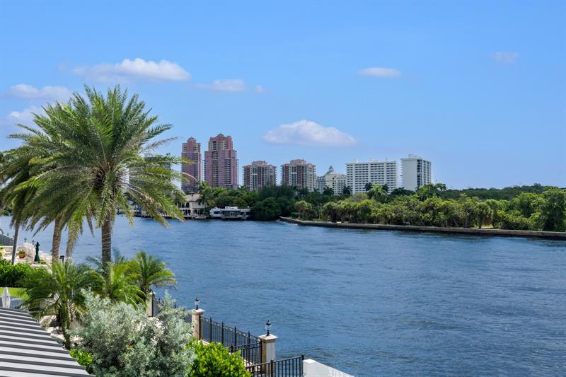 Image 55 of 60 For 2010 Intracoastal Dr