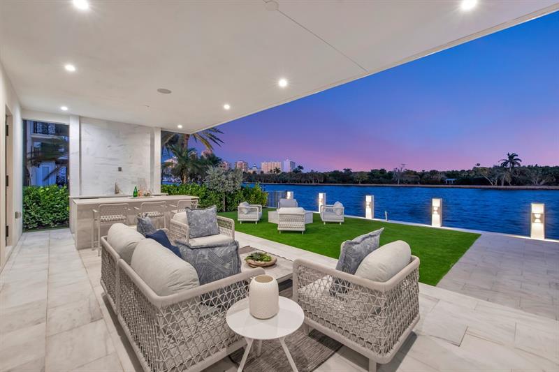 Image 8 of 60 For 2010 Intracoastal Dr