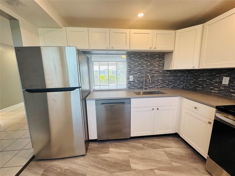 Image 17 of 21 For 1701 191st St  413