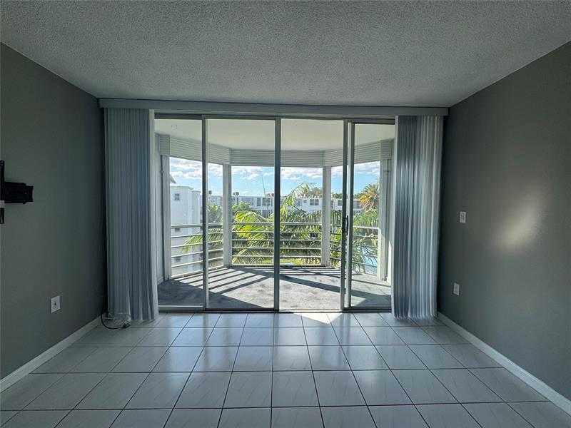 Image 5 of 21 For 1701 191st St  413