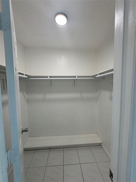 Image 9 of 21 For 1701 191st St  413