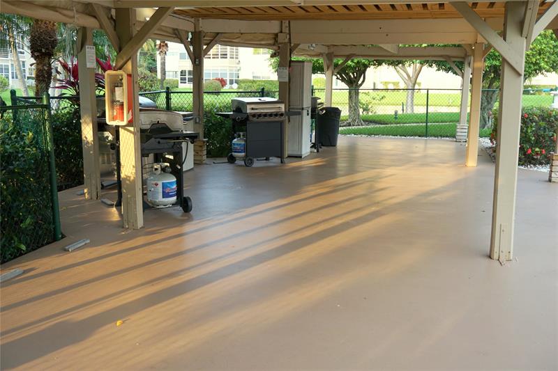 Image 27 of 44 For 3400 48th Ave  502