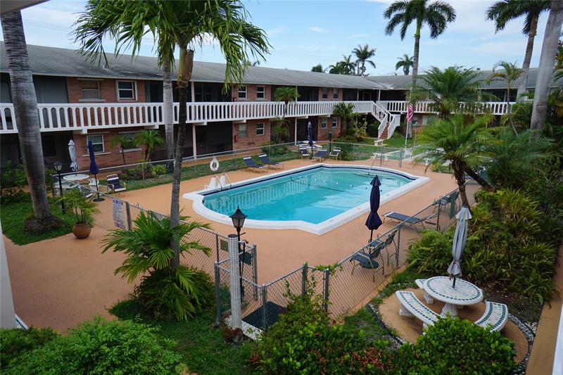 Image 11 of 35 For 160 8th Ave 25 B