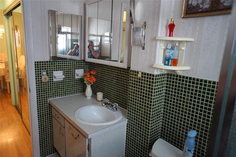 Image 30 of 35 For 160 8th Ave 25 B