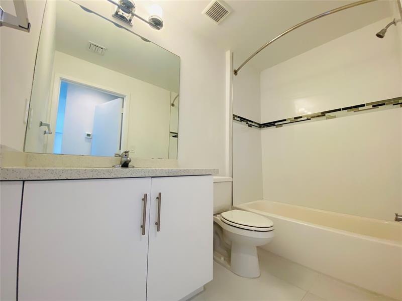 Image 27 of 33 For 2651 212th Ter  302