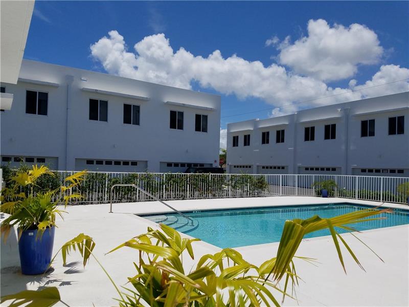 Image 29 of 33 For 2651 212th Ter  302