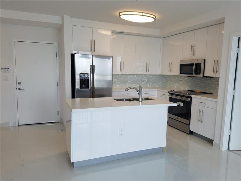 Image 5 of 33 For 2651 212th Ter  302