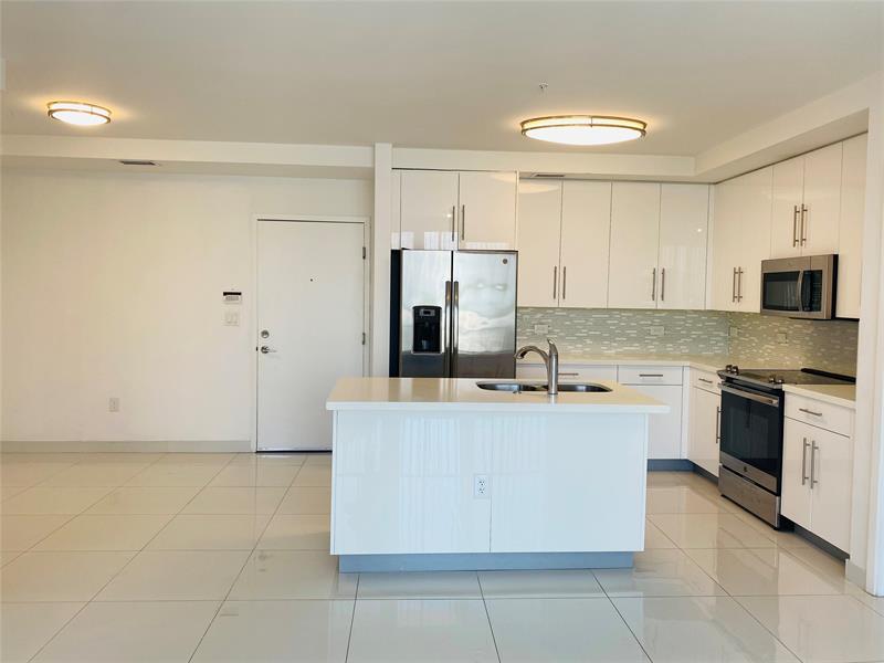 Image 7 of 33 For 2651 212th Ter  302