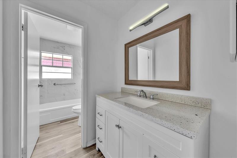 Image 25 of 38 For 123 Amherst Ln  123