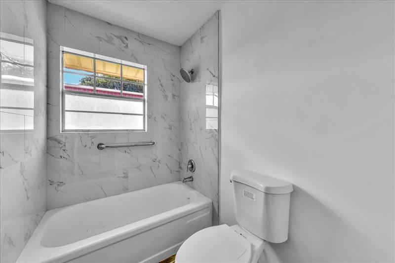 Image 26 of 38 For 123 Amherst Ln  123